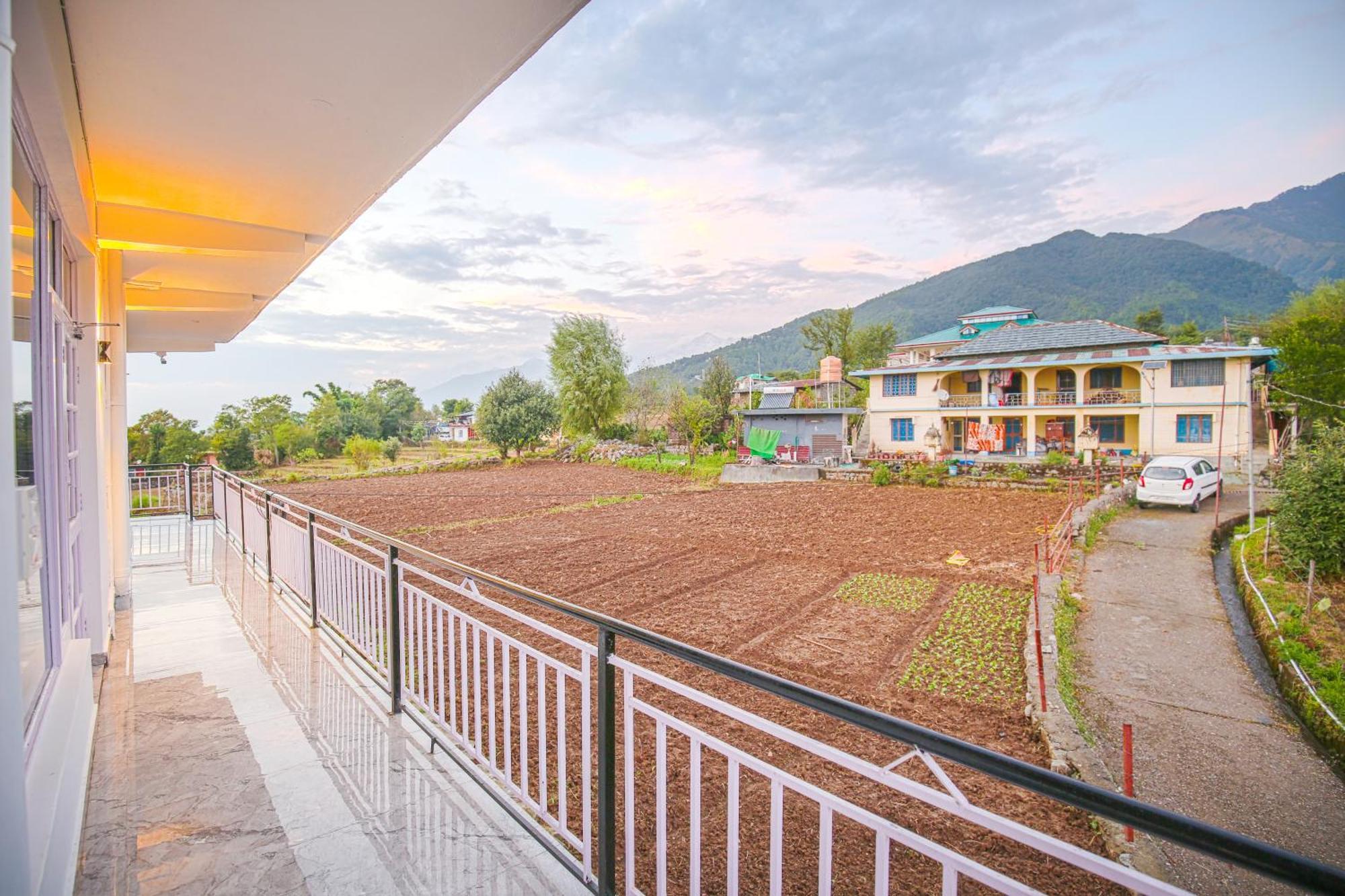 The Bunksters Bir Albergue Exterior foto